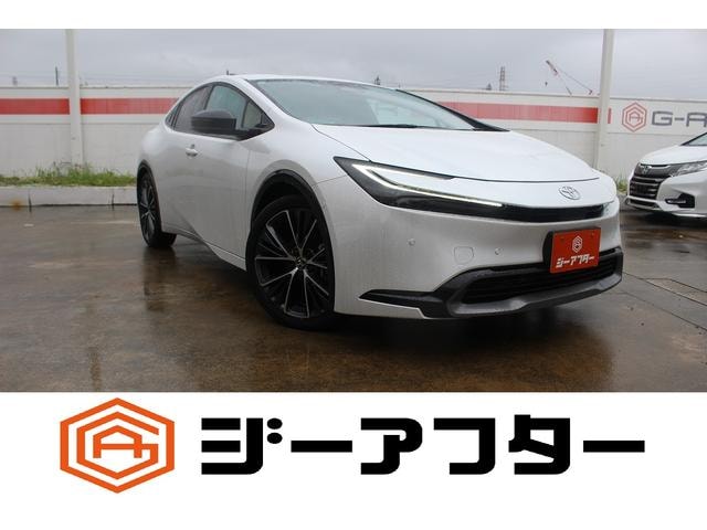 Toyota PRIUS 2024 — фото автомобиля 1