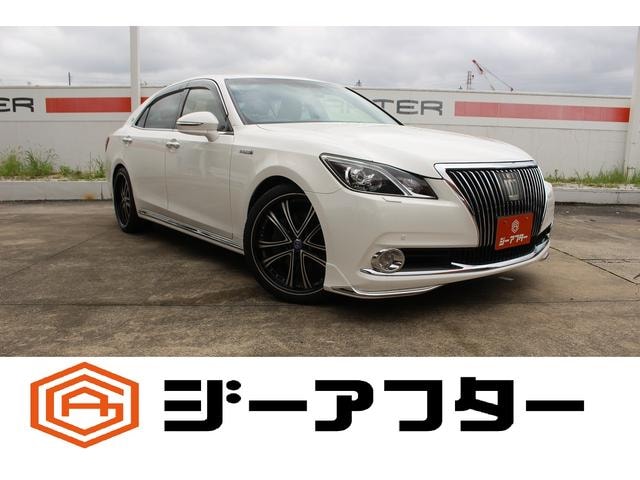 Toyota CROWN MAJESTA 2013 — фото автомобиля 1
