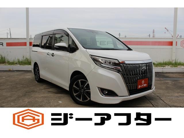 Toyota ESQUIRE 2018 — фото автомобиля 1