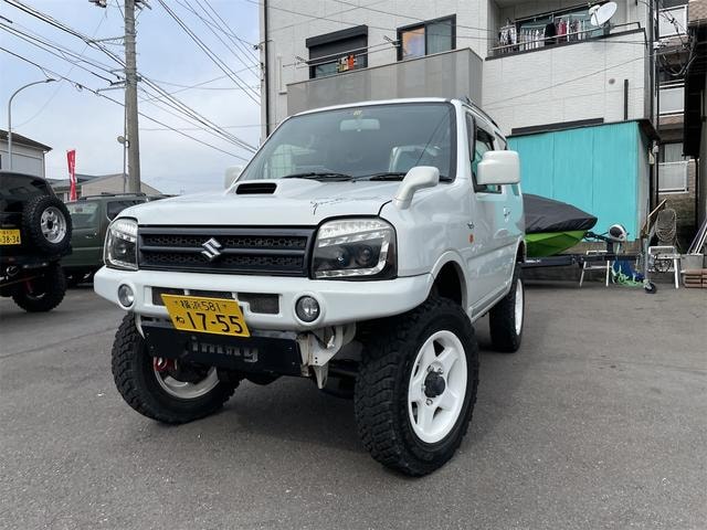 Suzuki JIMNY 2006 — фото автомобиля 1