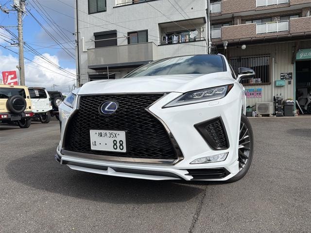 Lexus RX 2020 — фото автомобиля 1