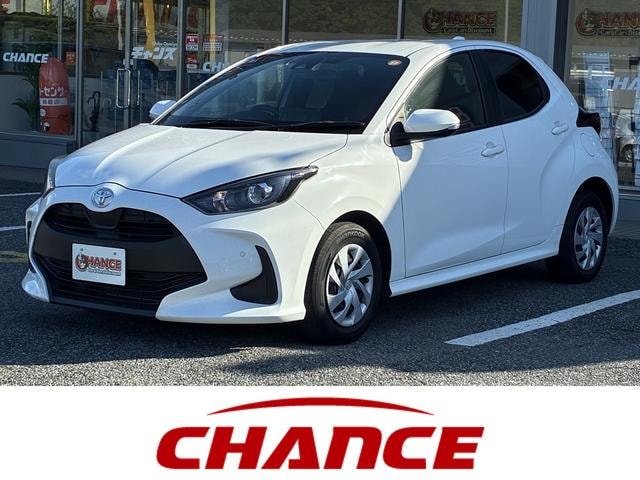 Toyota YARIS 2020 — фото автомобиля