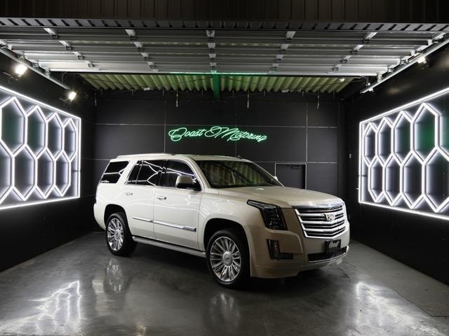 Cadillac ESCALADE 2015 — фото автомобиля 1