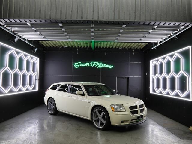 Dodge MAGNUM 2005 — фото автомобиля 1