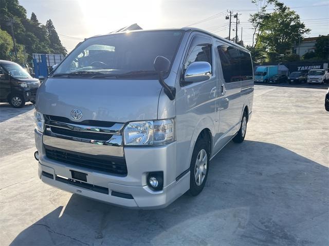 Toyota HIACE VAN 2016 — фото автомобиля 1