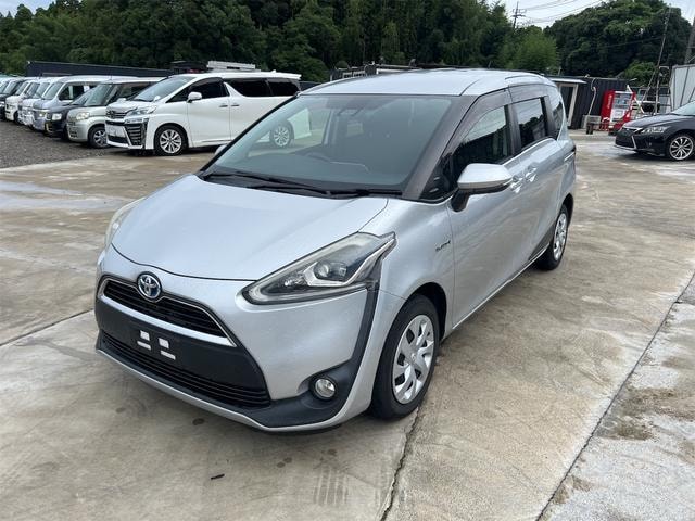 Toyota SIENTA 2015 — фото автомобиля 1