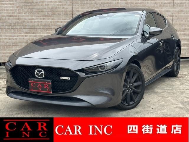 Mazda 3 FASTBACK 2021 — фото автомобиля