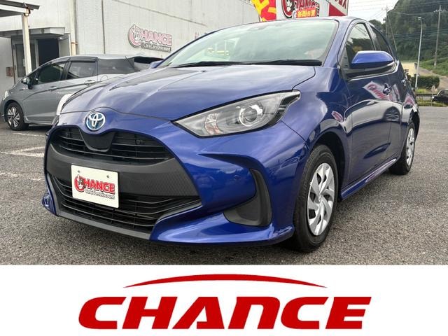 Toyota YARIS 2021 — фото автомобиля