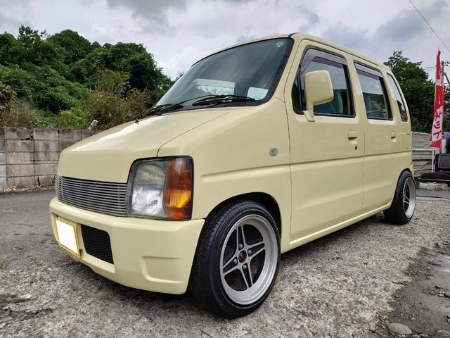 Suzuki WAGON R 1997 — фото автомобиля 1