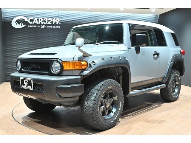 Toyota FJ CRUISER 2017 — фото автомобиля