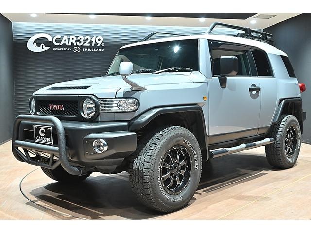 Toyota FJ CRUISER 2017 — фото автомобиля