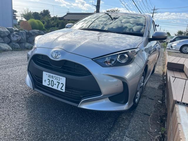 Toyota YARIS 2023 — фото автомобиля 1
