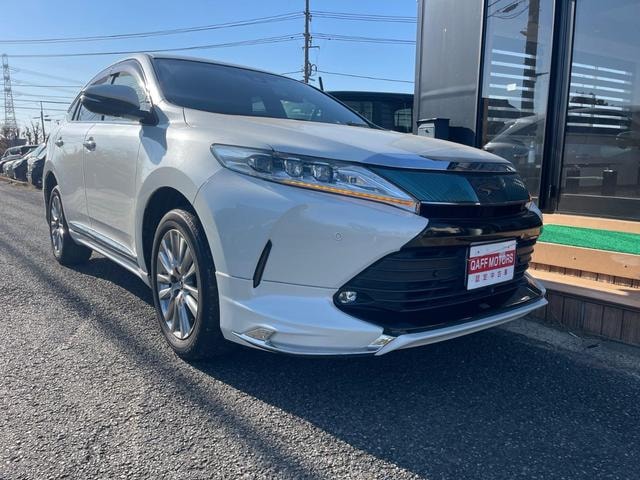 Toyota HARRIER 2019 — фото автомобиля 1