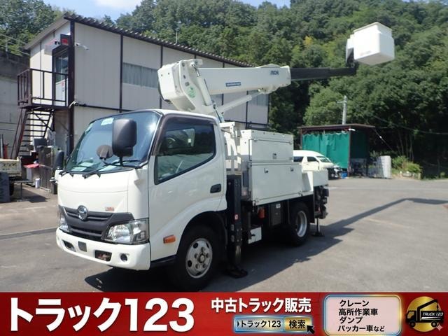 Hino DUTRO 2017 — фото автомобиля