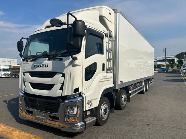 Isuzu GIGA 2024 — фото автомобиля