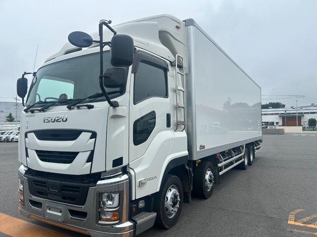 Isuzu GIGA 2023 — фото автомобиля