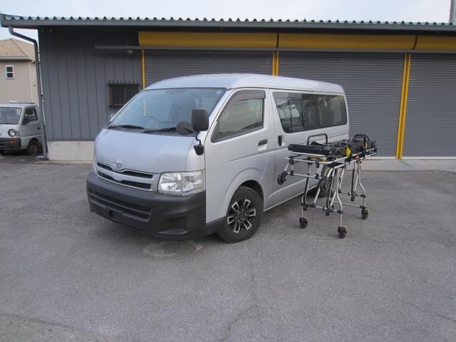 Toyota HIACE WAGON 2011 — фото автомобиля