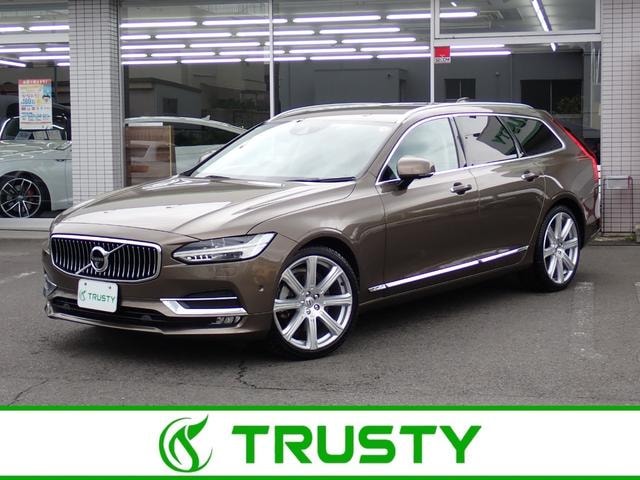 Volvo V90 2017 — фото автомобиля 1