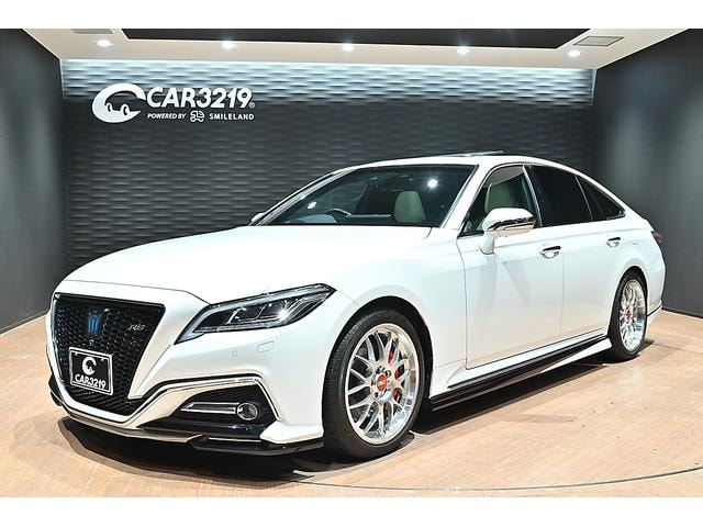 Toyota CROWN HYBRID 2021 — фото автомобиля