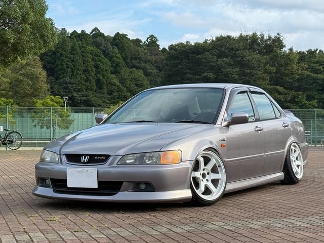 Honda ACCORD 2000 — фото автомобиля 1