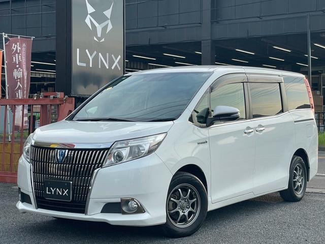 Toyota ESQUIRE 2014 — фото автомобиля 1