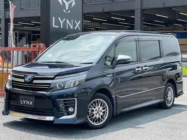Toyota VOXY 2016 — фото автомобиля 1