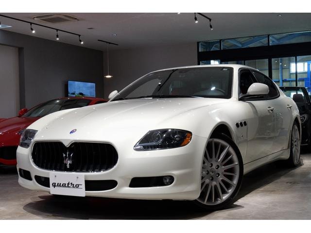 Maserati QUATTROPORTE 2011 — фото автомобиля