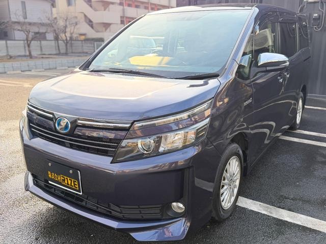 Toyota VOXY 2015 — фото автомобиля 1