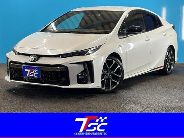 Toyota PRIUS PHV 2018 — фото автомобиля