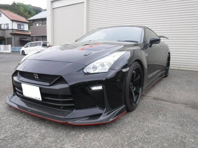 Nissan GT-R 2012 — фото автомобиля