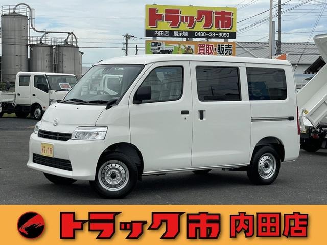 Daihatsu GRAN MAX CARGO 2025 — фото автомобиля
