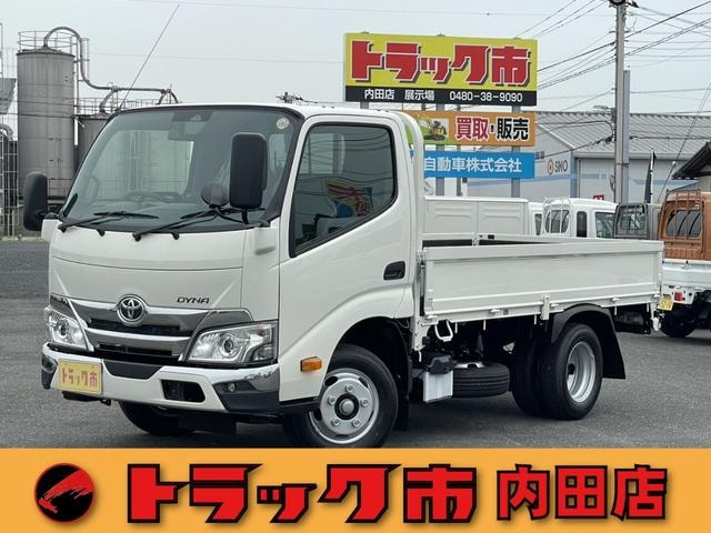 Toyota DYNA TRUCK 2026 — фото автомобиля