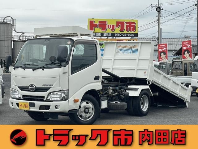 Hino DUTRO 2018 — фото автомобиля 1