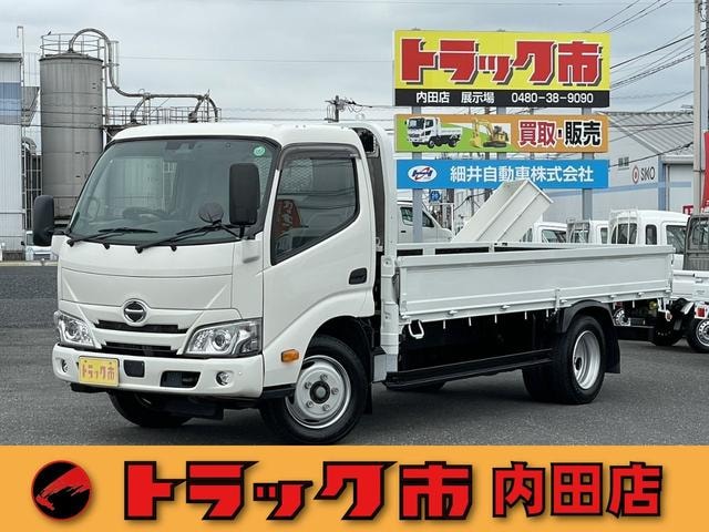 Hino DUTRO 2022 — фото автомобиля 1