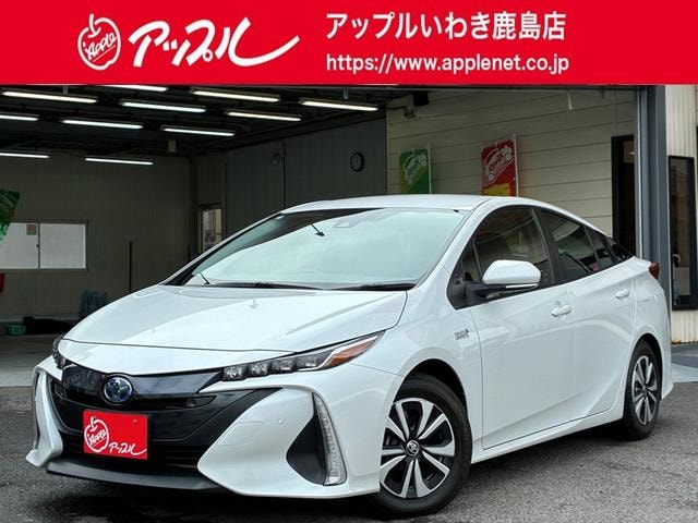 Toyota PRIUS PHV 2020 — фото автомобиля 1
