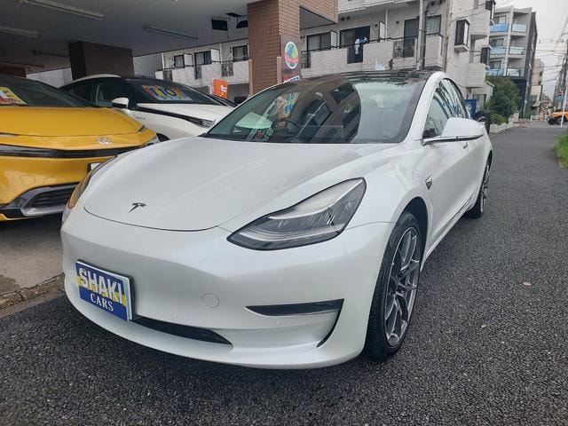 Tesla MODEL 3 2020 — фото автомобиля 1
