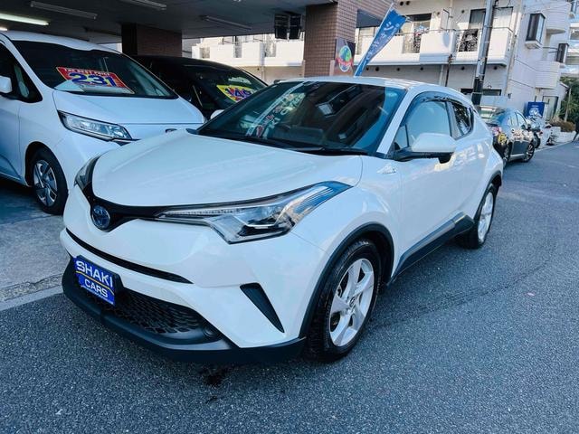 Toyota C-HR 2019 — фото автомобиля