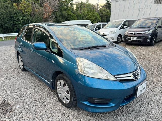 Honda FIT SHUTTLE 2011 — фото автомобиля