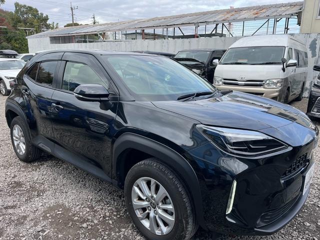 Toyota YARIS CROSS 2022 — фото автомобиля