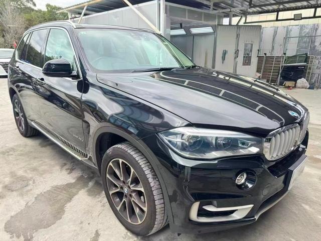 Bmw X5 2015 — фото автомобиля 1