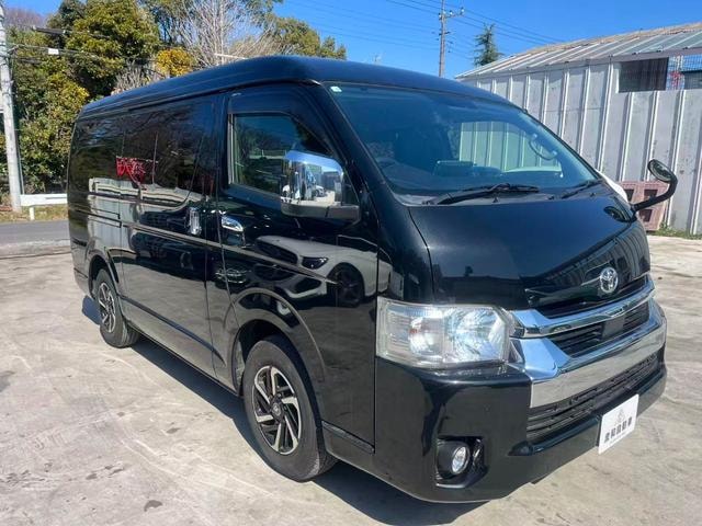 Toyota HIACE VAN 2021 — фото автомобиля 1