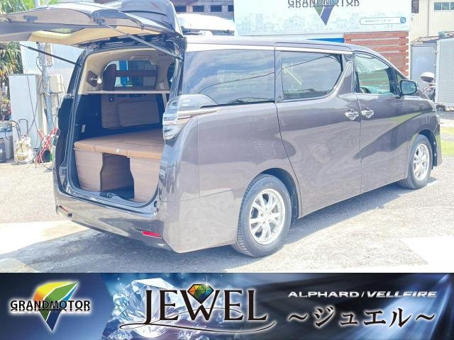 Toyota VELLFIRE 2018 — фото автомобиля 1