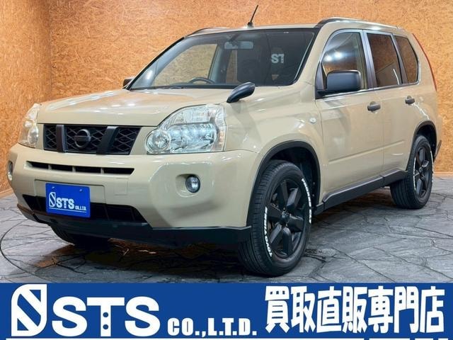 Nissan X-TRAIL 2010 — фото автомобиля