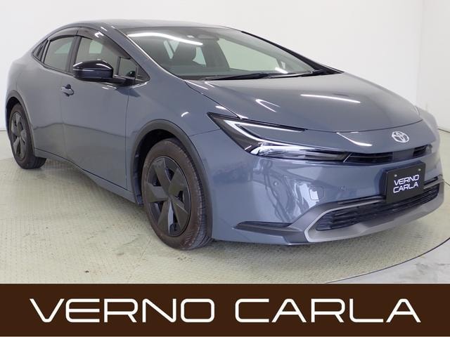 Toyota PRIUS 2023 — фото автомобиля 1