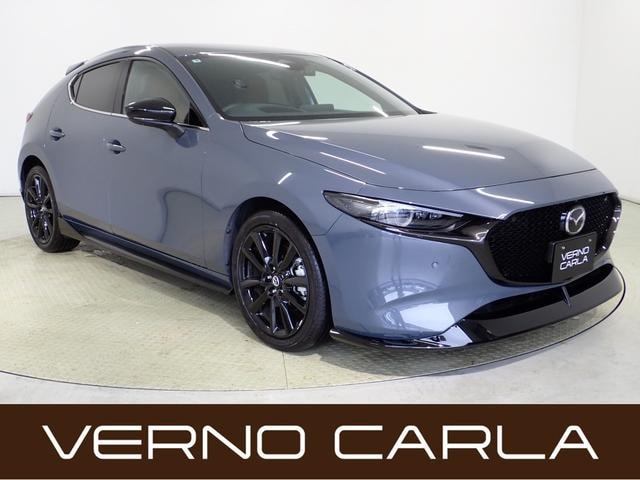 Mazda 3 FASTBACK 2025 — фото автомобиля 1