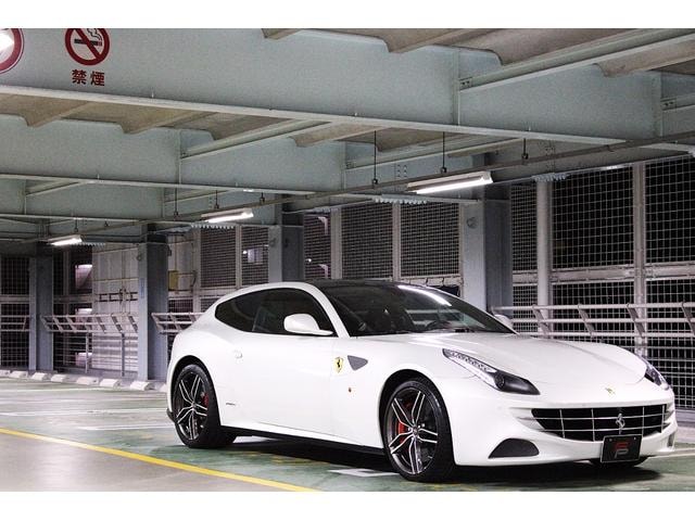 Ferrari FF 2015 — фото автомобиля