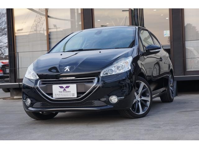 Peugeot 208 2012 — фото автомобиля