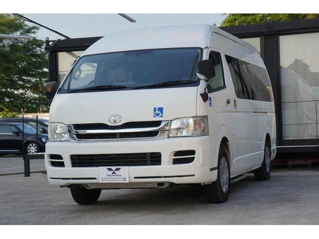 Toyota HIACE COMMUTER 2009 — фото автомобиля