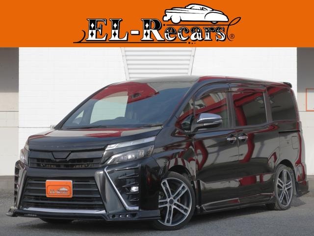 Toyota VOXY 2018 — фото автомобиля 1