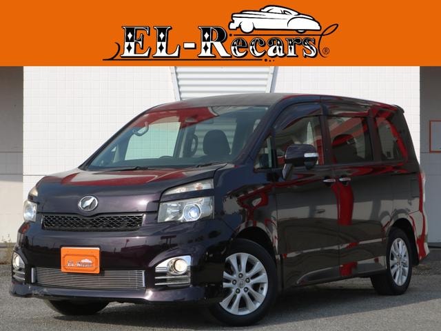Toyota VOXY 2010 — фото автомобиля 1